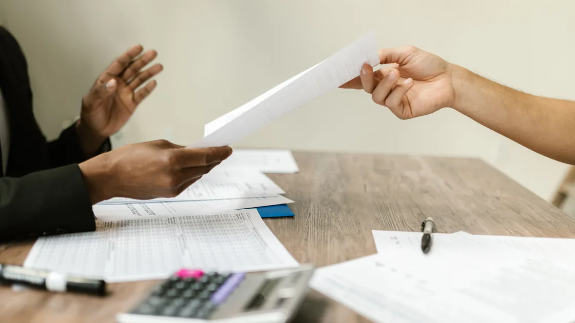 How to Build a Handover Document with AI