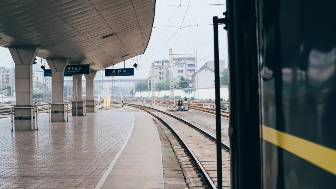 How to Report a Lost Item on Public Transport in China