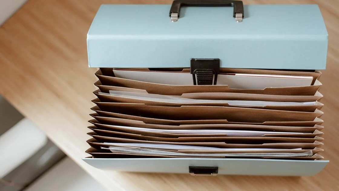 How to Keep Travel Insurance Claim Receipts and Evidence